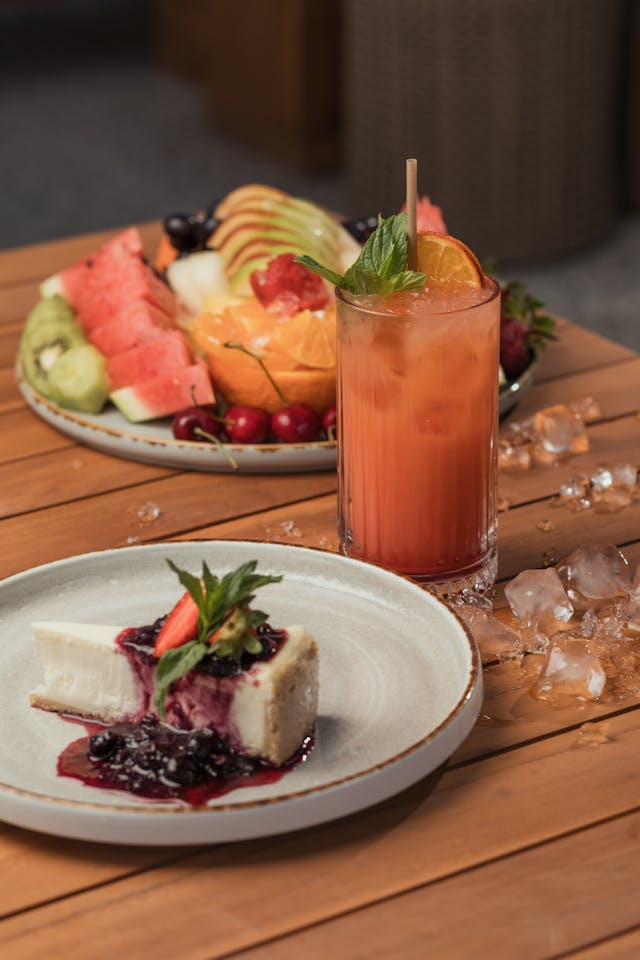 Fruit Platter Ideas: Delicious Fruit Platter Guide for Parties, Snacks, and Healthy Eating Inspiration with Tips