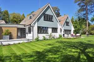 Hamptons Style House Design Guide for Elegant Coastal Living
