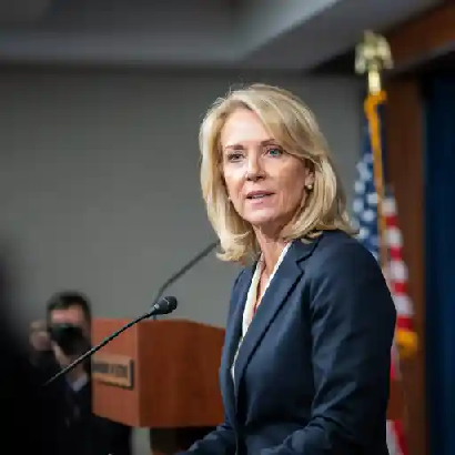 Pam Bondi Biography Career Achievements Controversies and Legacy